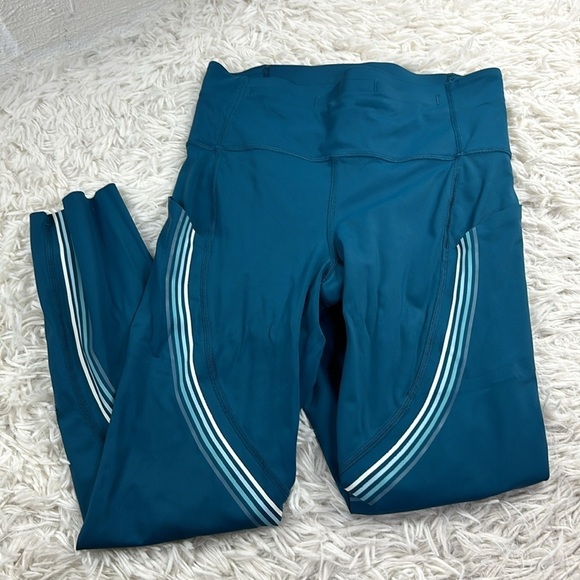 Lululemon Speed Limit Crop 23" Bermuda Teal - Picture 1 of 8